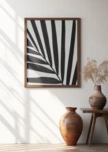 Load image into Gallery viewer, Graphic palm leaf_1