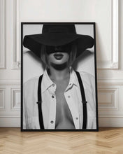 Load image into Gallery viewer, Perrine