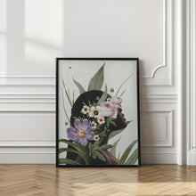 Load image into Gallery viewer, Purple flower