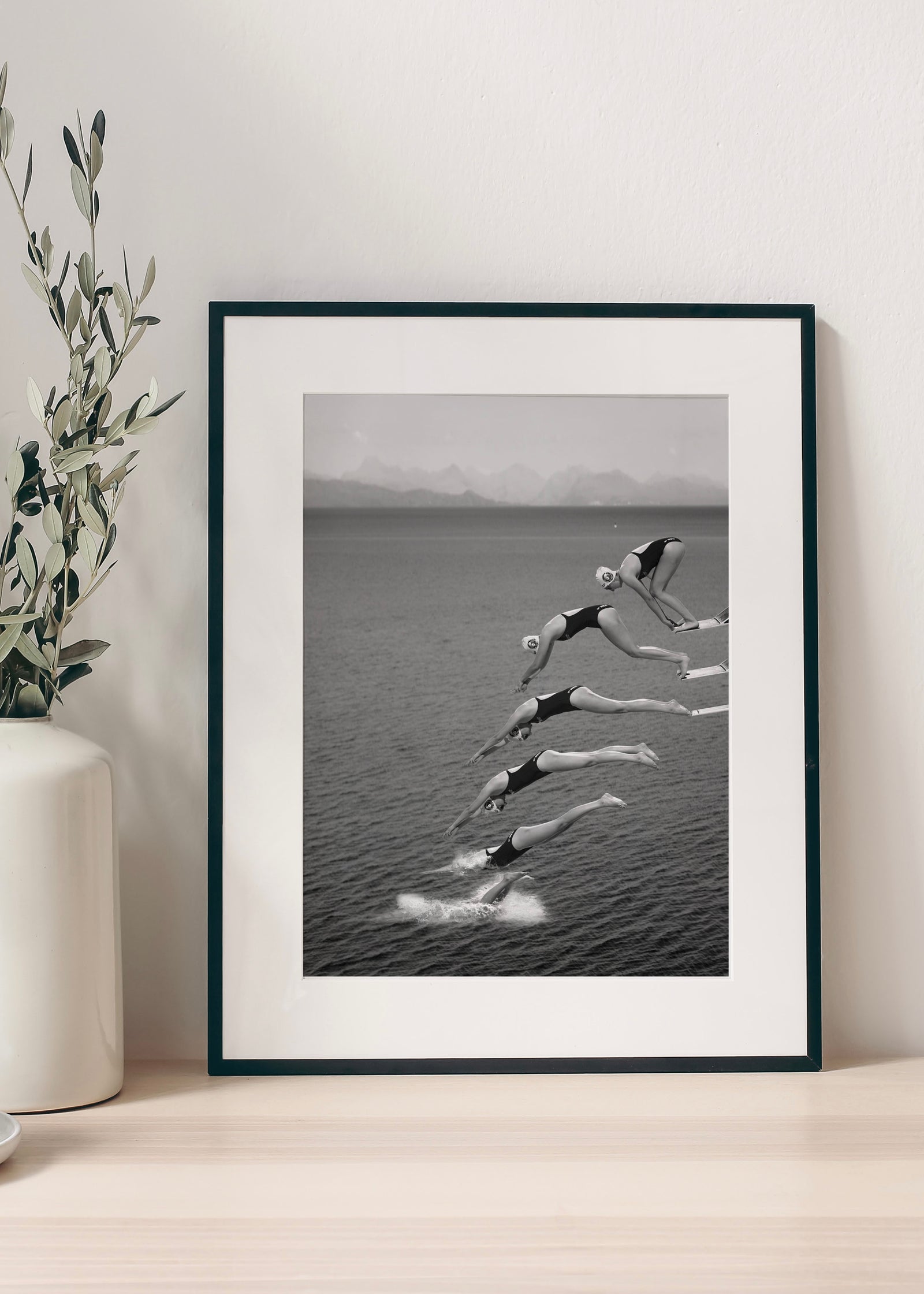 The beauty of diving By Greetje van Son