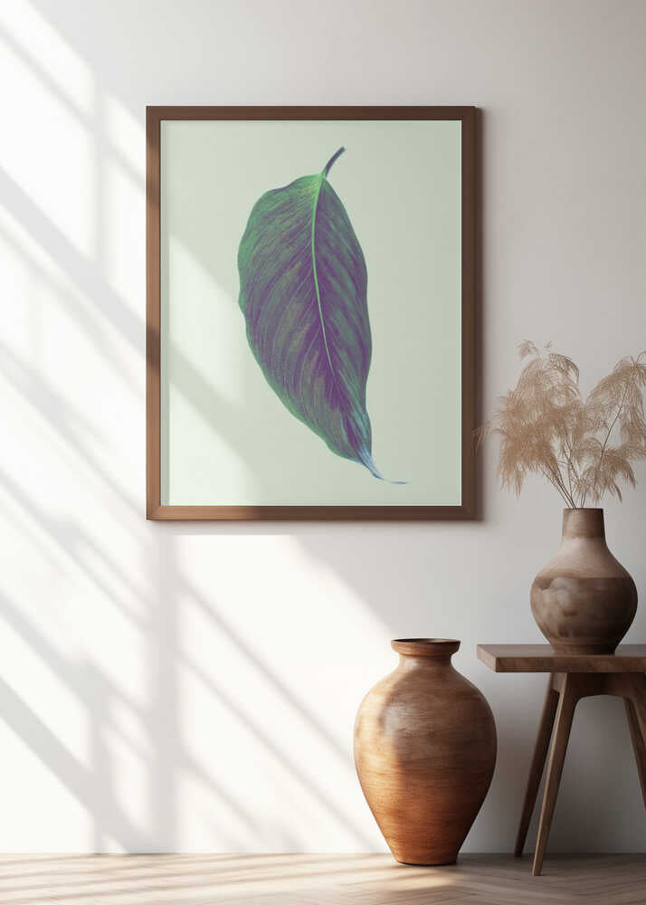 Serene Green Leaf
