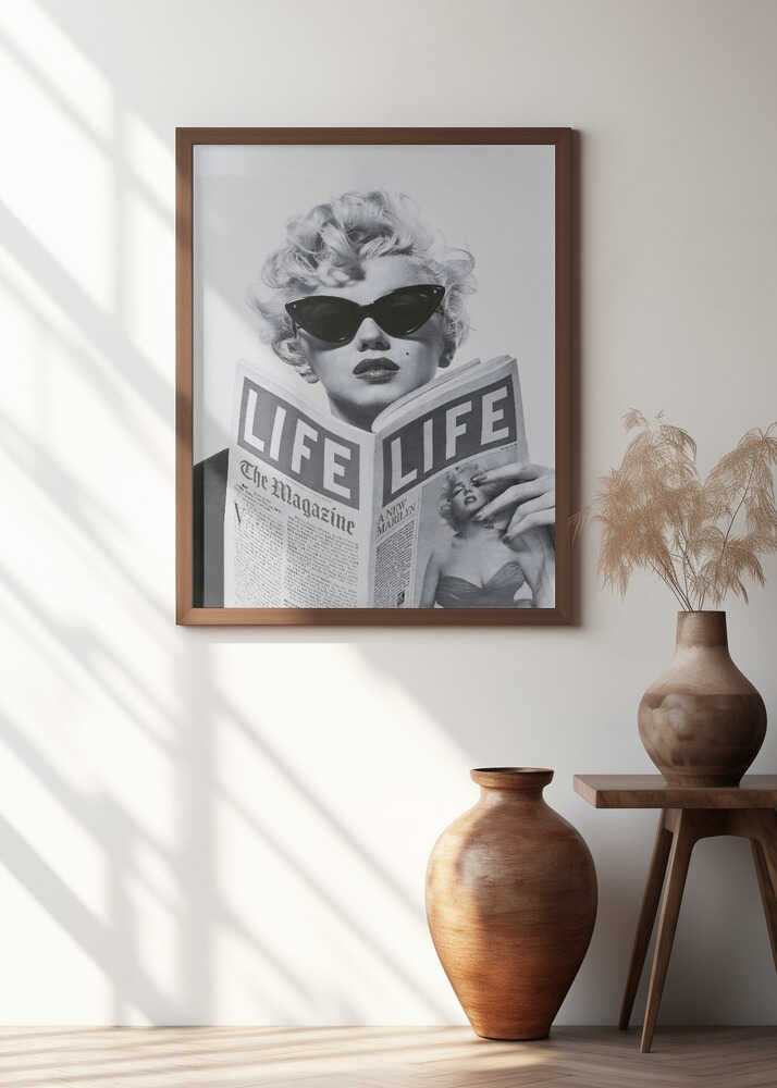 Chic Blonde Magazine Moment