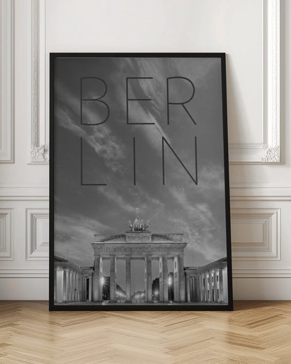 BERLIN Brandenburg Gate | Quote and Skyline
