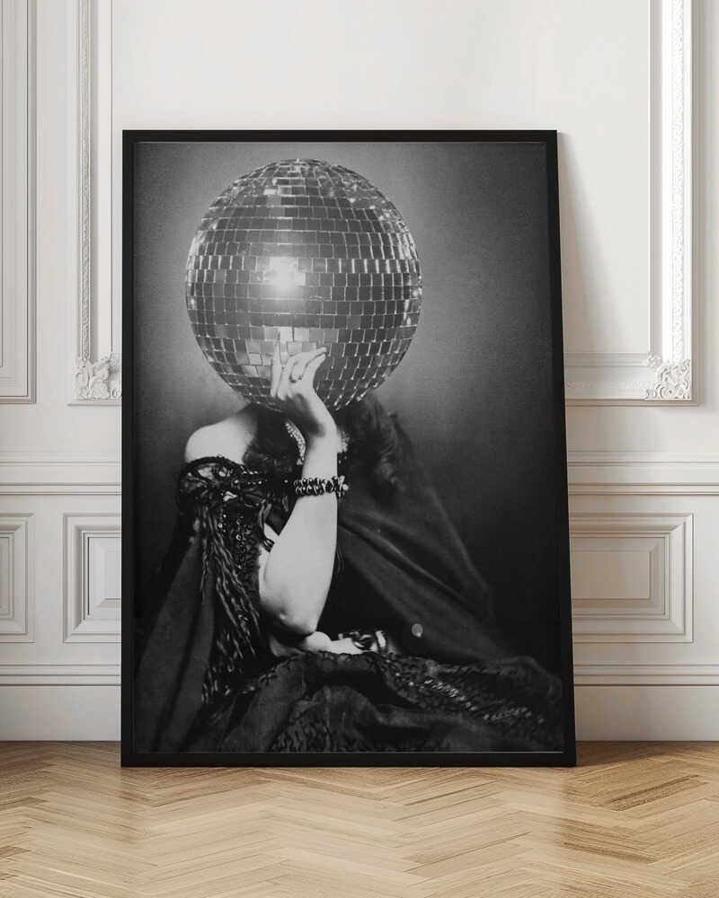 Glamorous Disco Mystery