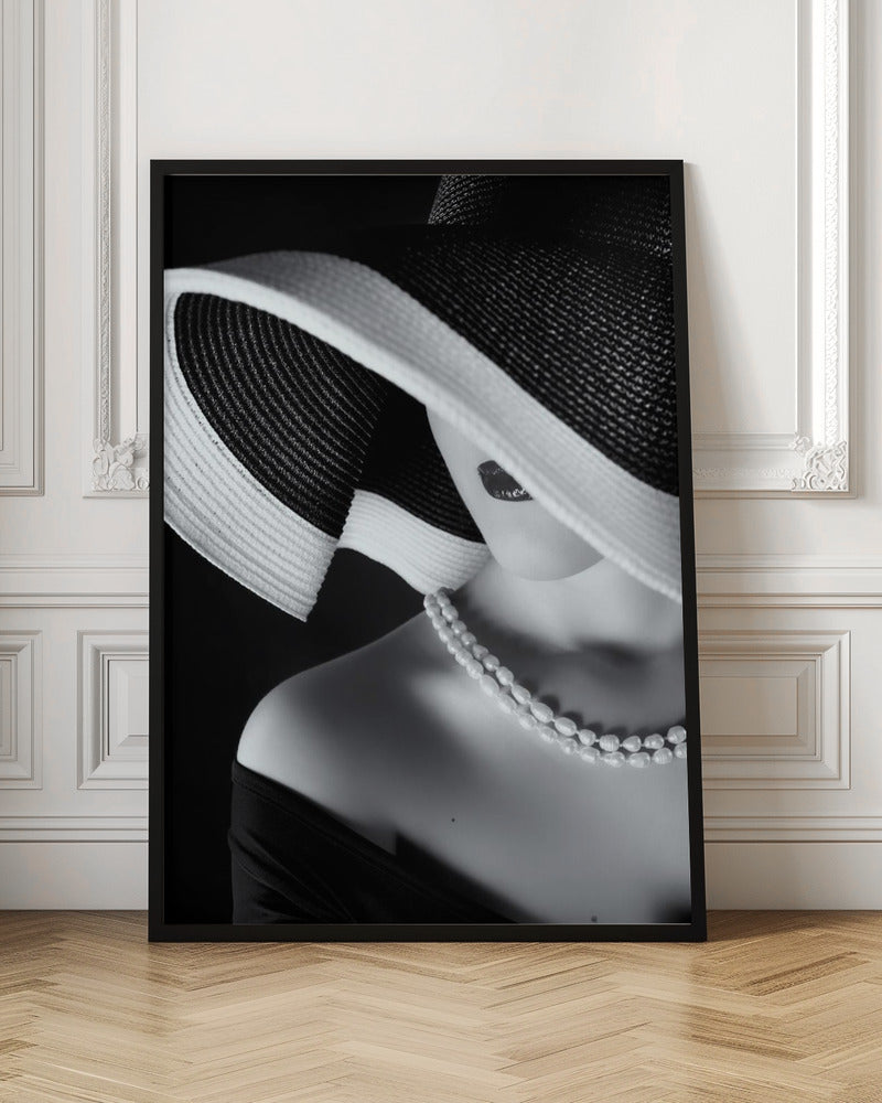 Elegance in Shadow