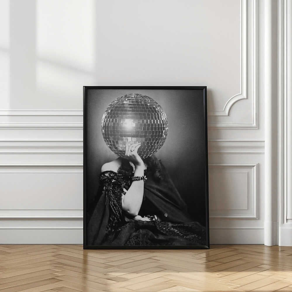 Glamorous Disco Mystery