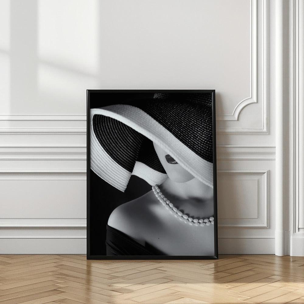 Elegance in Shadow